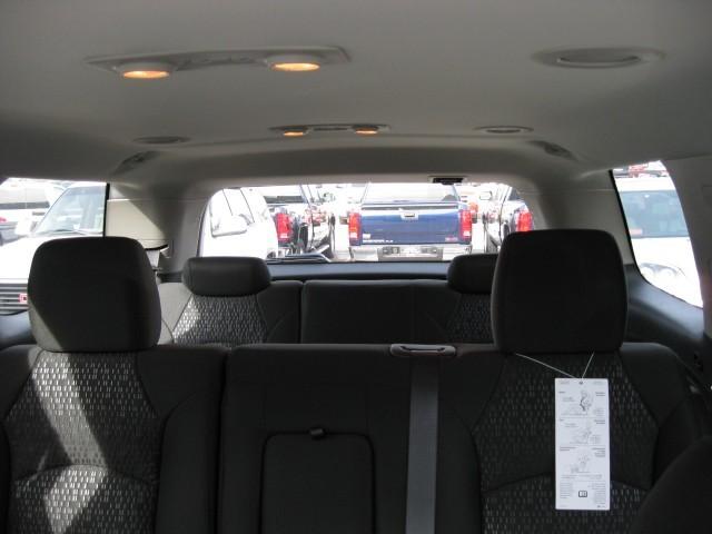 GMC Acadia 2011 photo 4