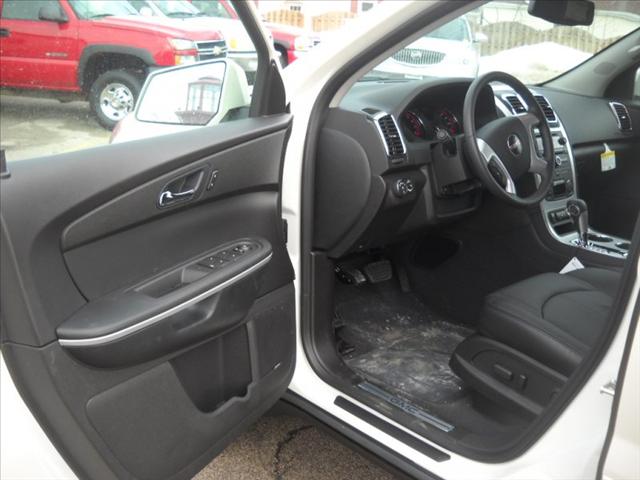 GMC Acadia 2011 photo 1