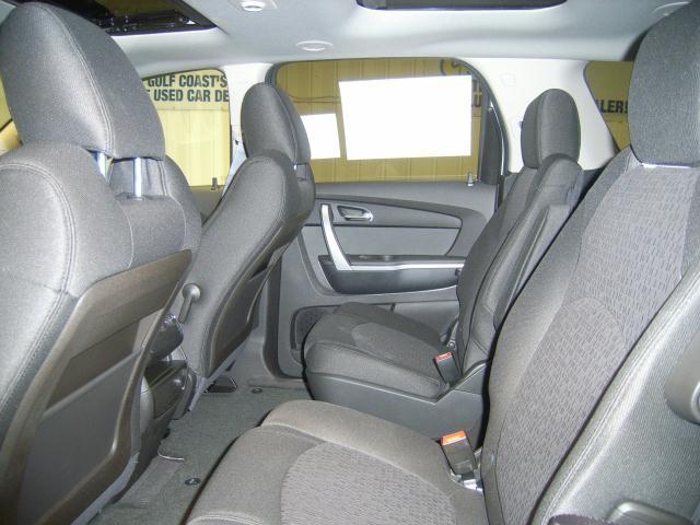 GMC Acadia 2011 photo 4