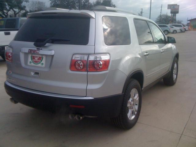 GMC Acadia 2011 photo 3
