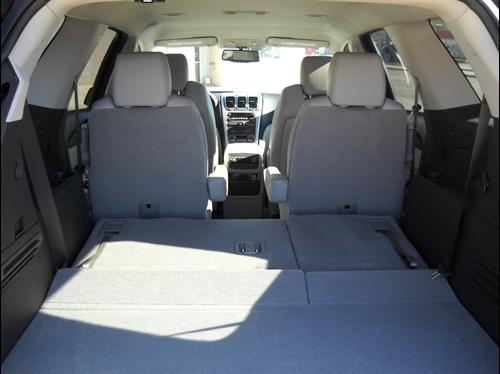 GMC Acadia 2011 photo 2