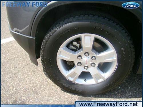 GMC Acadia 2011 photo 3