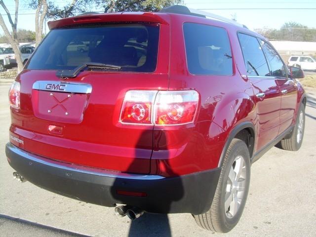 GMC Acadia 2011 photo 1
