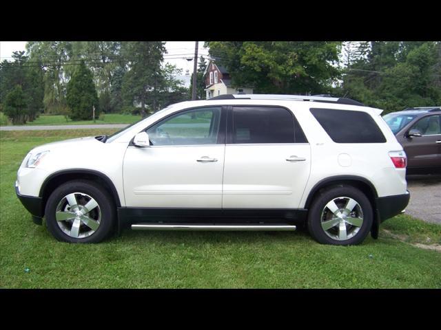 GMC Acadia 2011 photo 1
