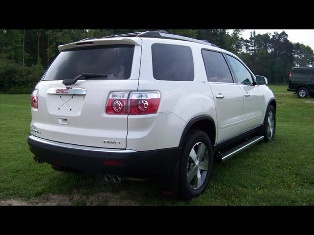 GMC Acadia 2011 photo 2