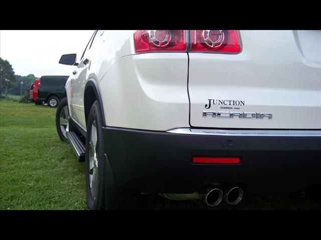 GMC Acadia 2011 photo 3