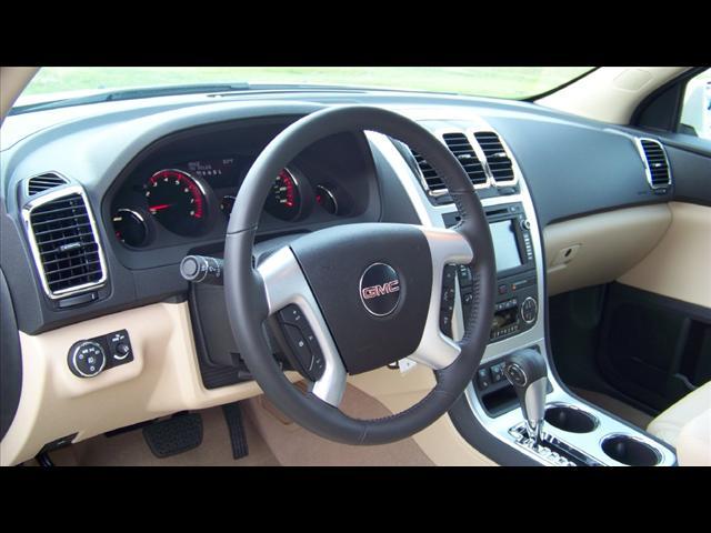 GMC Acadia 2011 photo 5