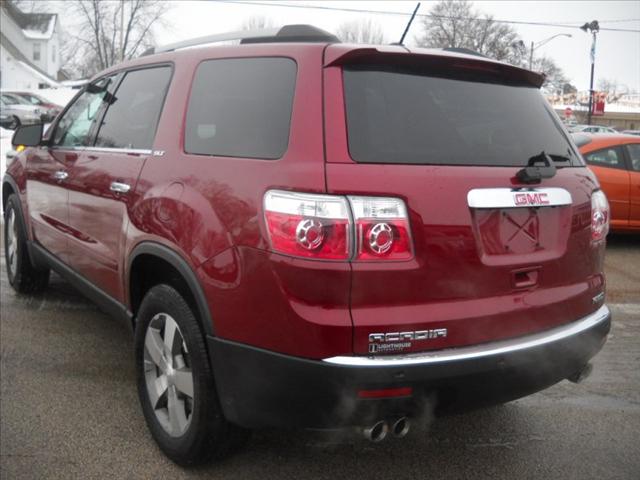 GMC Acadia 2011 photo 3