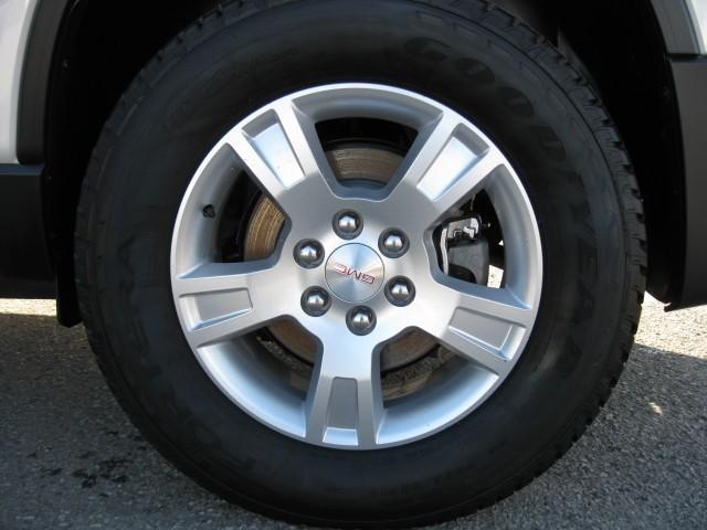 GMC Acadia 2011 photo 5