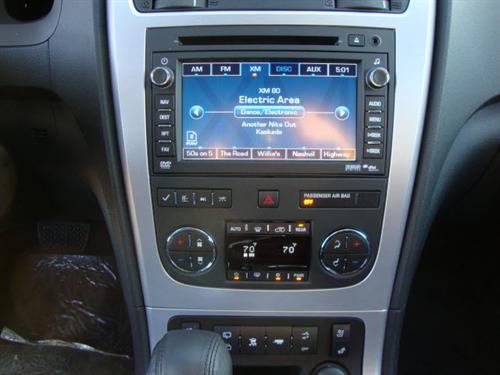 GMC Acadia 2011 photo 3