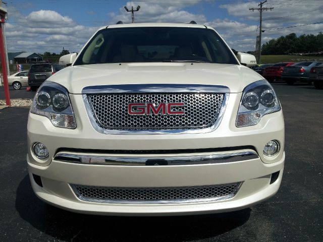 GMC Acadia 2011 photo 3