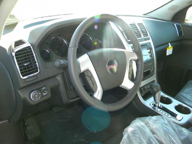 GMC Acadia 2011 photo 1