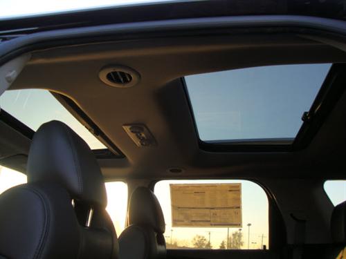 GMC Acadia 2011 photo 2