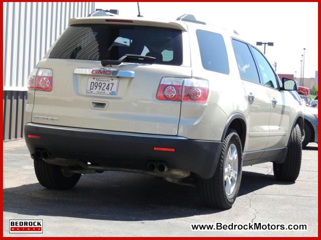 GMC Acadia 2011 photo 2
