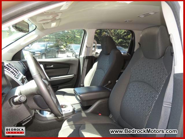 GMC Acadia 2011 photo 4