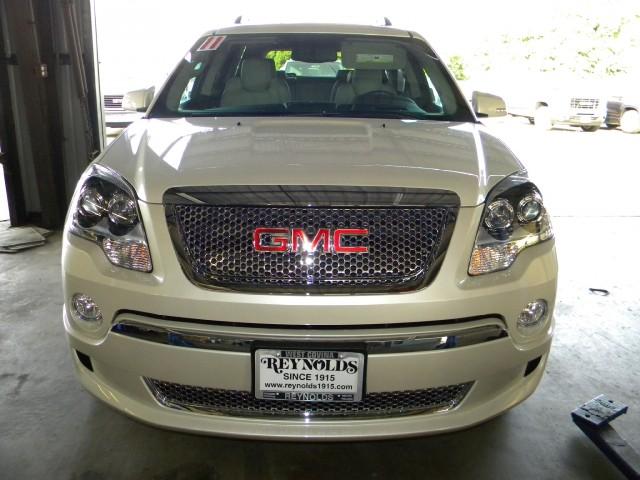 GMC Acadia 2011 photo 1