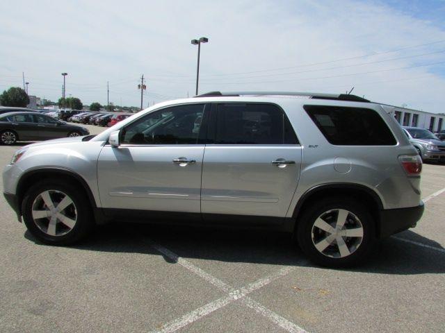 GMC Acadia 2011 photo 1