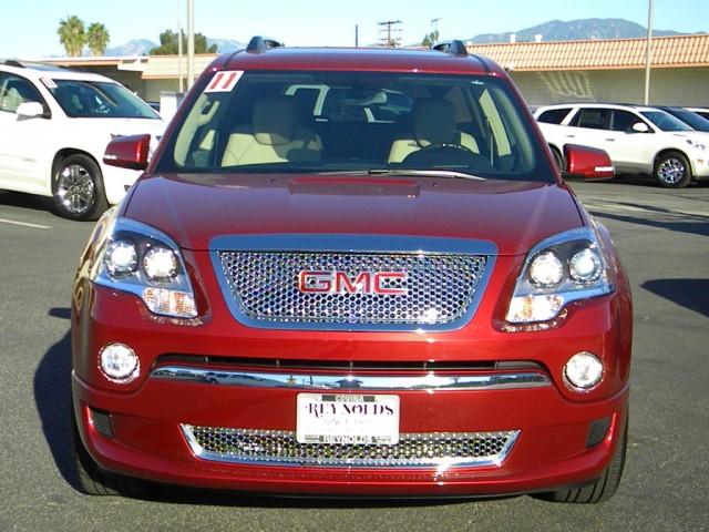 GMC Acadia 2011 photo 1