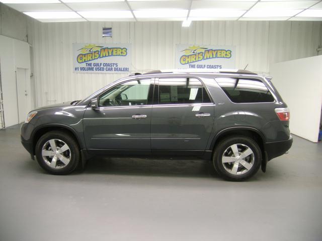 GMC Acadia 2011 photo 1