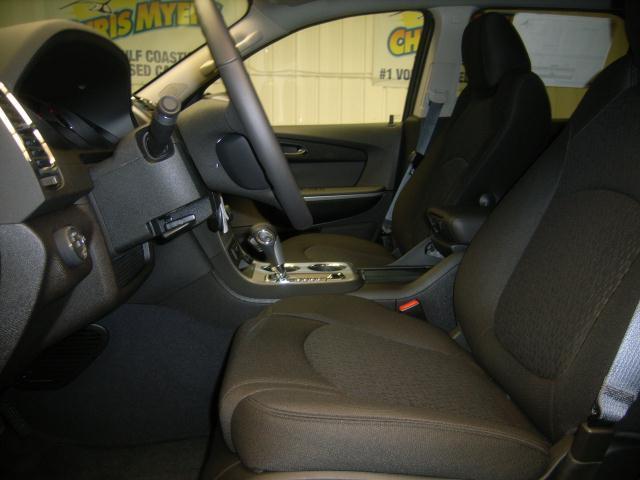 GMC Acadia 2011 photo 3