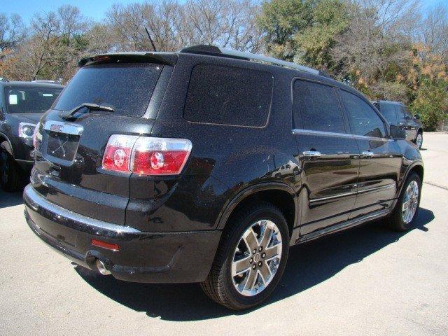 GMC Acadia 2011 photo 2