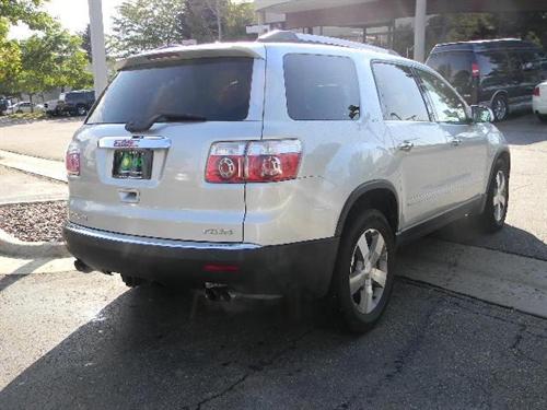 GMC Acadia 2011 photo 1