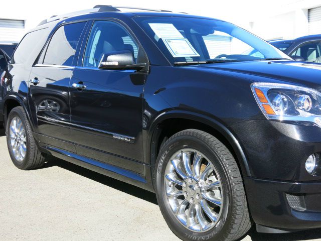 GMC Acadia 2012 photo 2