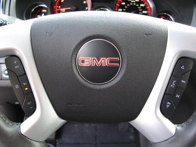 GMC Acadia 2012 photo 18