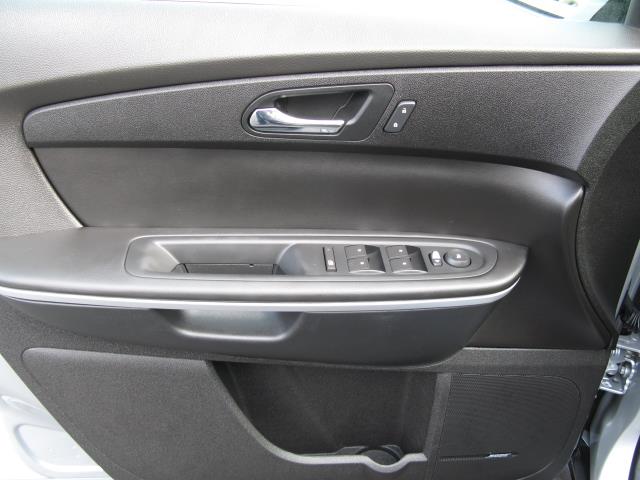 GMC Acadia 2012 photo 7