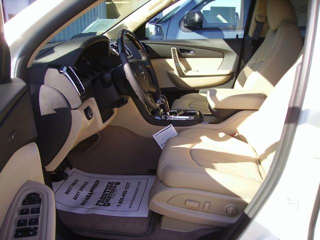 GMC Acadia 2012 photo 4