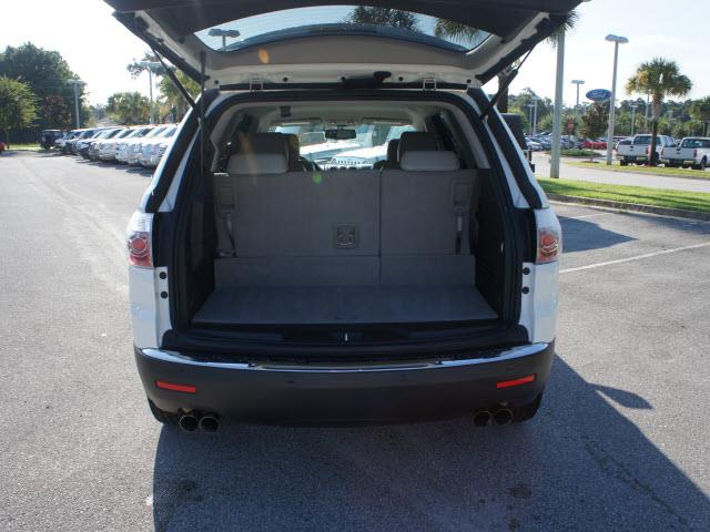GMC Acadia 2012 photo 2