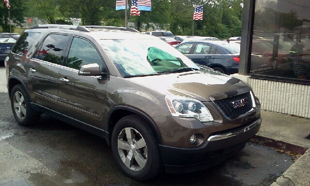 GMC Acadia 2012 photo 3