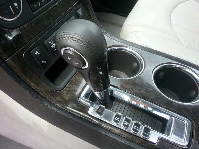 GMC Acadia 2012 photo 1