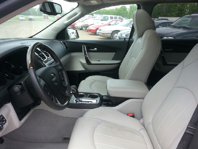 GMC Acadia 2012 photo 4