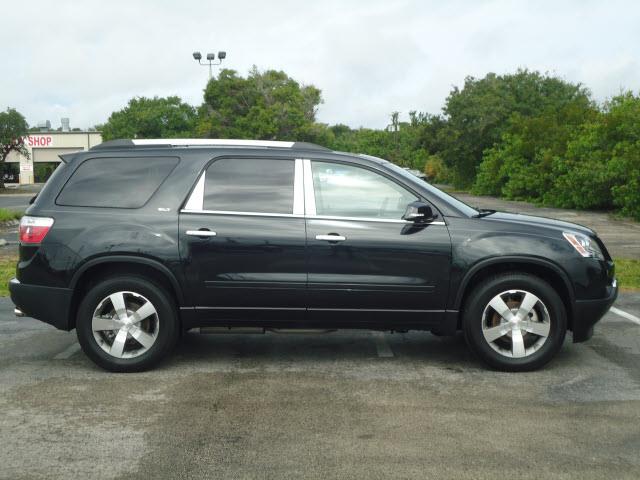 GMC Acadia 2012 photo 10