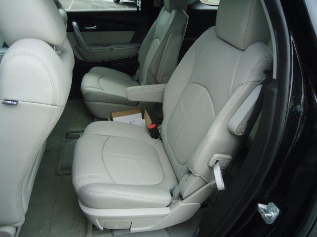 GMC Acadia 2012 photo 6
