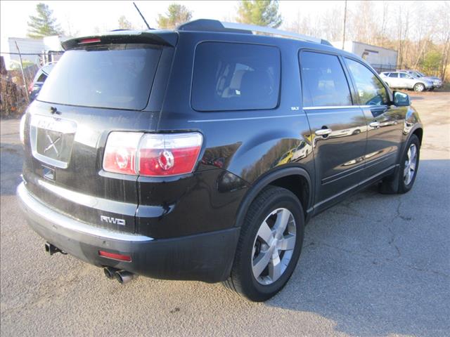 GMC Acadia 2012 photo 2
