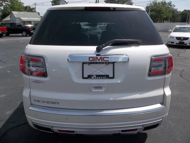 GMC Acadia 2013 photo 3