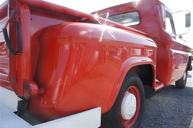 GMC C10 1966 photo 14