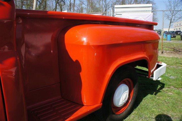 GMC C10 1966 photo 17