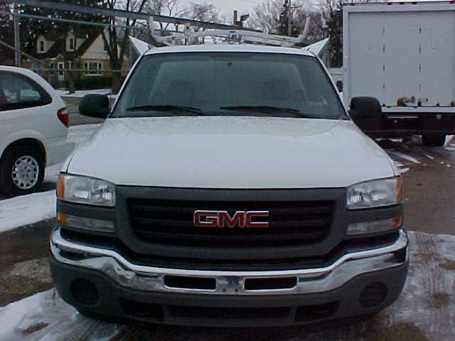 GMC C1500 2005 photo 3