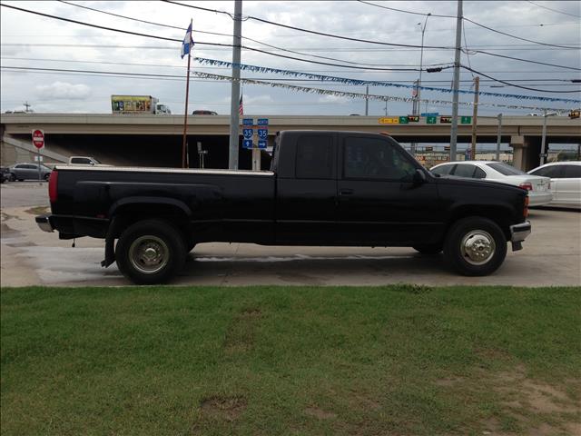 GMC C3500 Signature Limited Sedan Pickup Truck
