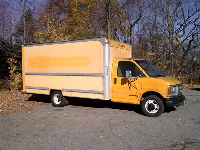GMC C3500 Unknown Box Truck