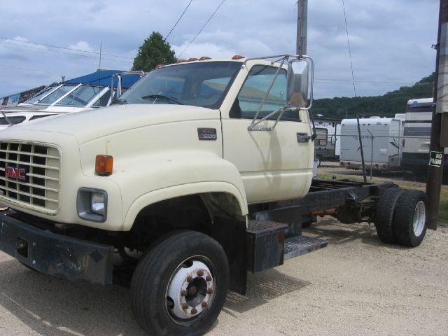 GMC C6500 2000 photo 1