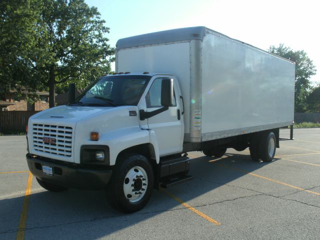 GMC C7500 2004 photo 4