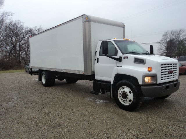GMC C7500 3.0si4x4 Box Truck