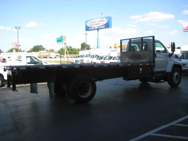 GMC C7500 2007 photo 2