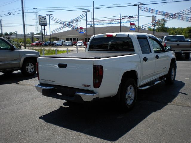 GMC Canyon 2004 photo 2