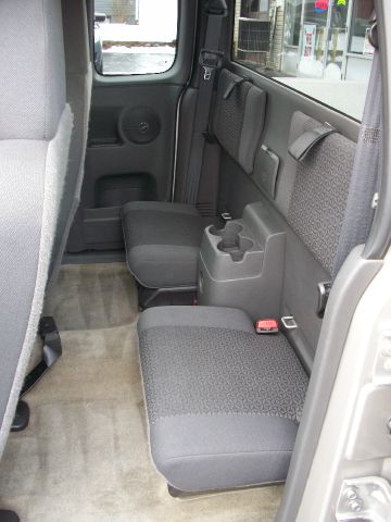 GMC Canyon 2005 photo 2