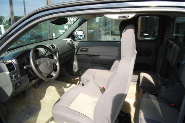 GMC Canyon 2005 photo 2